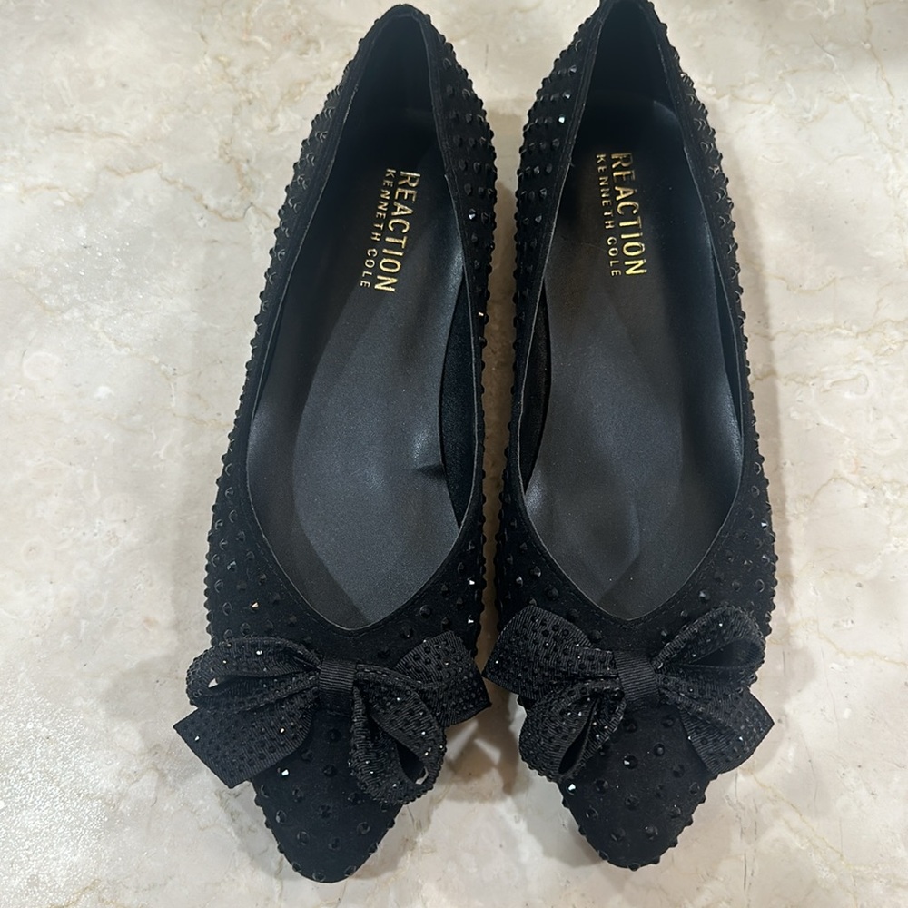 Kenneth Cole Reaction Lucie Jewel Bow Ballet Flats
